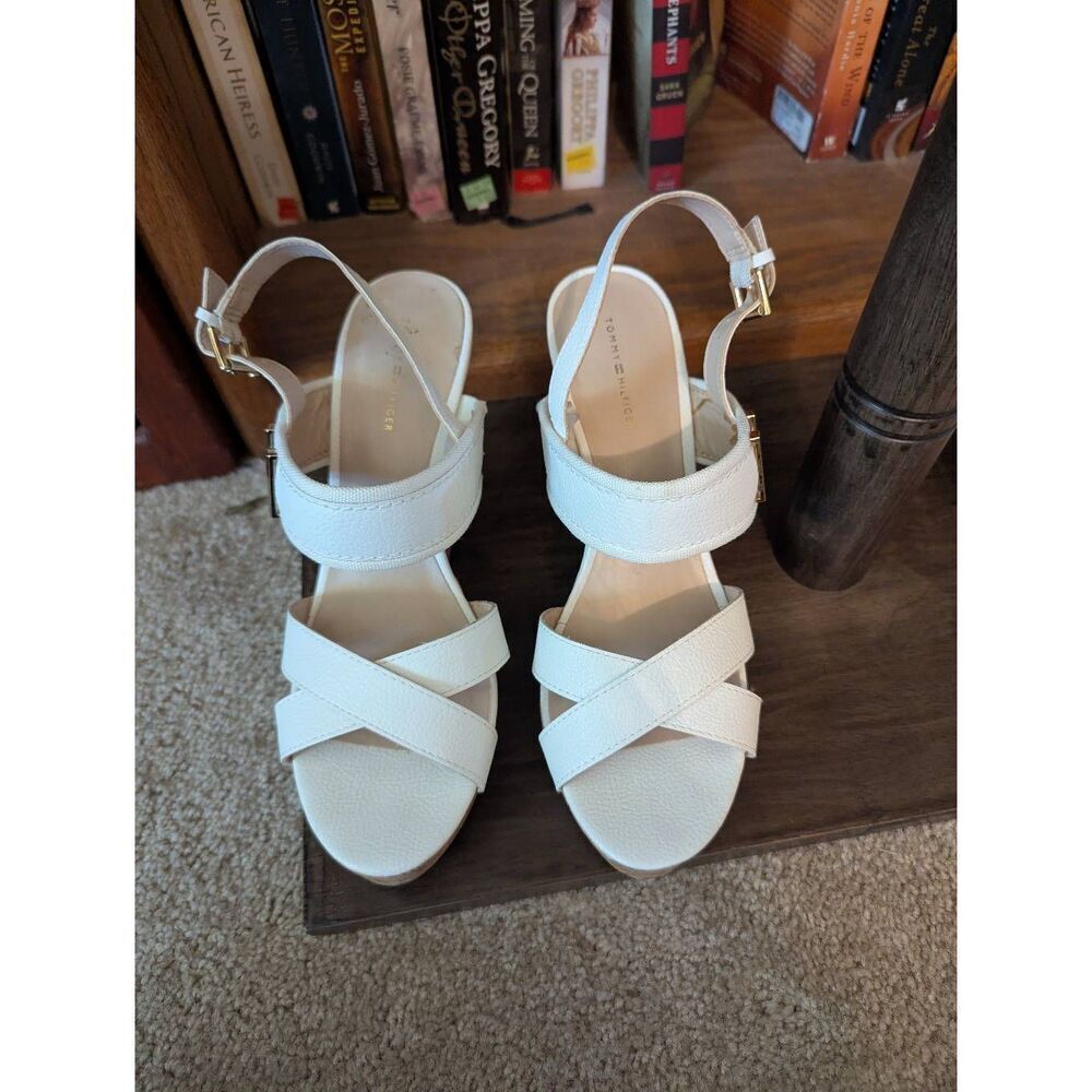 Tommy Hilfiger Women's Size 10M White Leather Wedge Open Toe Sandals